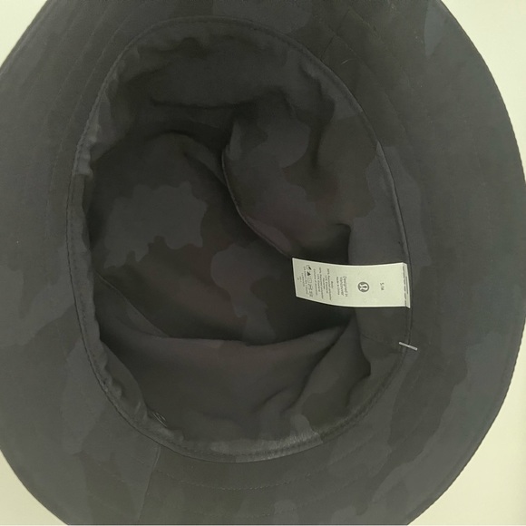 Lululemon reversible bucket hat